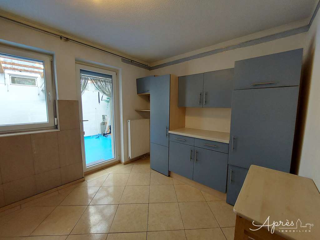 Immobilie in Dürbheim - Großzügiges Familienhaus mit Kamin, Sauna & überdachter Terrasse - Bild 2