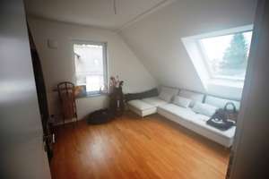 Gepflegt und großzügig: helle Dachgeschoss-Maisonette in Trudering – Die vollständige Adresse der Immobilie erhältst du vom Anbieter., 81825 Gartenstadt Trudering, München – Vorschaubild 6
