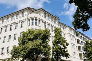Großzügige Altbau Wohnung am Preußenpark mit Stuck, Parkett, Aufzug, Bezugsfrei