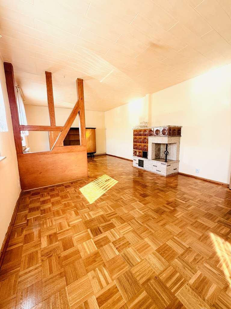 Immobilie in Zella-Mehlis - Charmante Immobilie mit Potenzial und herrlichem Bergblick - Bild 4