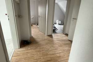 Sanierte großzügige Dachgeschosswohnung frei ab 1. Juli – Alsenstraße 17, 59067 Mitte, Hamm – Vorschaubild 6
