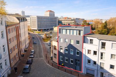 TOP-Innenstadtlage! saniertes MFH mit 3 Wohneinheiten- ca. 285 m² vermietbare Fläche & Dachterrasse