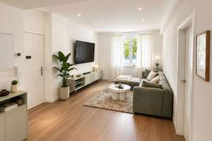 Kernsaniert & luxuriös teilmöbliert: Design-Apartment mit italienischem Terrazzo, Derendorf