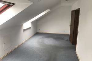 Sehr ruhige, helle 2-Zi-DG-Wohnung mit sep. Küche und Balkon in München Aubing – 81249 Aubing-Süd, München – Vorschaubild 20