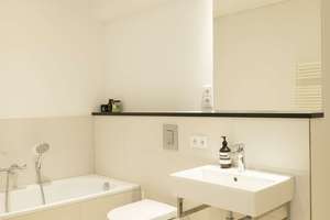 freie 3-Zimmer-Wohnung in "The Mile", 2 Balkone, Concierge, TG in Berlin-Mitte – Die vollständige Adresse der Immobilie erhältst du vom Anbieter., 10115 Mitte (Ortsteil), Berlin – Vorschaubild 9