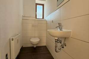 Stilvolle 5-Raum-Wohnung mit zwei Balkonen in Leipzig – Südstraße 5, 4178 Böhlitz-Ehrenberg, Leipzig – Vorschaubild 13