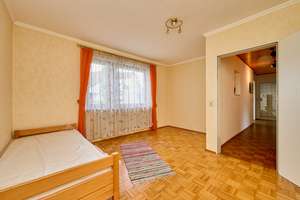 Ansprechendes Wohnhaus in guter Lage von Heusenstamm – Die vollständige Adresse der Immobilie erhältst du vom Anbieter., 63150 Heusenstamm – Vorschaubild 21