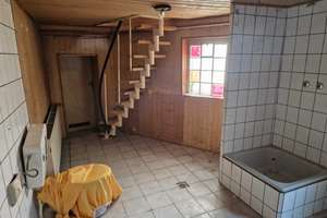 Sanierungsbedürftiges Mehrfamilienhaus mit großem Entwicklungspotenzial. Ein ideales Investment! – Die vollständige Adresse der Immobilie erhältst du vom Anbieter., 41063 Gladbach, Mönchengladbach – Vorschaubild 9