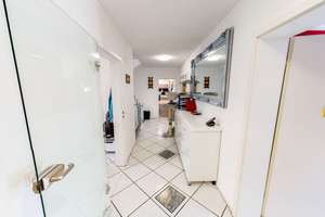 Zweifamilienhaus mit großem Garten in bester Lage – Die vollständige Adresse der Immobilie erhältst du vom Anbieter., 85051 Süd, Ingolstadt – Vorschaubild 5