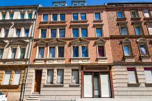 VON POLL | Hell, großzügig und charaktervoll: Ein Zuhause mit Geschichte und Weitblick – Die vollständige Adresse der Immobilie erhältst du vom Anbieter., 90763 Nördliche Südstadt, Fürth – Vorschaubild 2