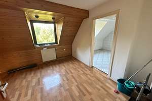 Ruhige 2 Zimmer Dachgeschoßwohnung – Waldstraße 61, 47057 Neudorf-Süd, Duisburg – Vorschaubild 4