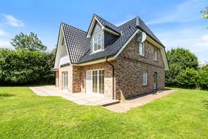 Architekten-Friesenhaus – Stil, Raum & Privatsphäre auf großem Grundstück in Schwissel – Die vollständige Adresse der Immobilie erhältst du vom Anbieter., 23795 Schwissel – Vorschaubild 5