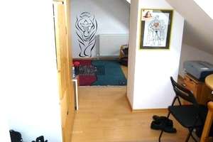 EIN STÜCK HIMMEL / 5 Zimmer Dachgeschoss-Maisonette + 2 Balkone, Einbauküche + 2 x TG. WG geeignet. – Am Haingraben 15, 65189 Südost, Wiesbaden – Vorschaubild 14