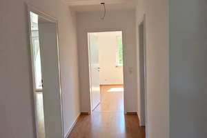 Renovierte 3-Zimmer-Wohnung mit  Parkplatz! – Berliner Straße 398, 51061 Höhenhaus, Köln – Vorschaubild 6