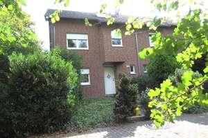 Familienfreundlich - Feldrandlage - viel Platz!
Raumwunder im Grünen in Sackgassenlage