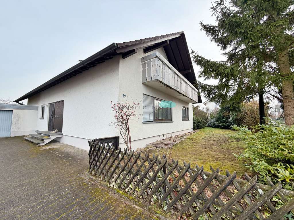 Immobilie in Ötigheim - Sympathisches Zweifamilienhaus - Diamant in Ötigheim wartet auf neuen Schliff - Bild 0