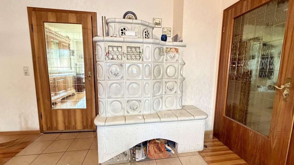 Immobilie in Ottweiler - Freistehendes Einfamilienhaus mit großem Garten und viel Potenzial in Ottweiler! - Bild 2