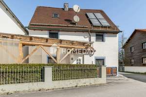 Einfamilienhaus mit Charakter & großzügigem Raumangebot auf drei Ebenen samt Werkraum und Dachstudio – Die vollständige Adresse der Immobilie erhältst du vom Anbieter., 85104 Pförring – Vorschaubild 1