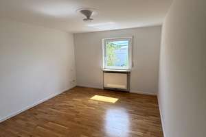Schicker Bungalow in bester Lage von Stuttgart-Riedenberg – Die vollständige Adresse der Immobilie erhältst du vom Anbieter., 70619 Riedenberg, Stuttgart – Vorschaubild 14