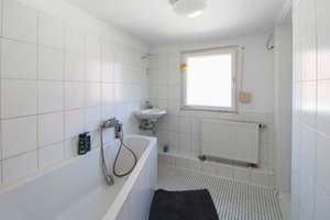 DHH mit Garten, Garage und anteiliger Scheune in Weilimdorf – Die vollständige Adresse der Immobilie erhältst du vom Anbieter., 70499 Weilimdorf (Ortsteil), Stuttgart – Vorschaubild 14