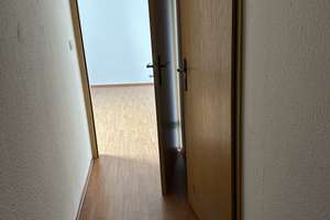 Viel Platz zum Wohlfühlen in dieser sanierten 2,5-Zimmer-Wohnung – Die vollständige Adresse der Immobilie erhältst du vom Anbieter., 44379 Kirchlinde, Dortmund – Vorschaubild 2