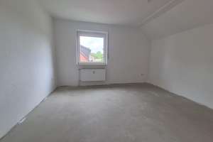 Renovierungsbedürftige 4 Zi Wohnung mit Balkon und Keller - Im Heisterholz - Essen Karnap – Heisterholz 52, 45329 Karnap, Essen – Vorschaubild 9