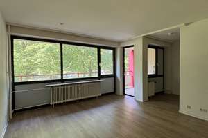 Helle 1,5 Zimmer Wohnung mit Balkon in der Südstadt !