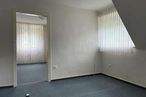 Gepflegtes Einfamilienhaus mit Garage auf großem Grundstück in Siegen- Gosenbach  – 57080 Gosenbach, Siegen – Vorschaubild 23