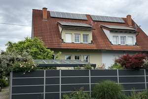 Elegantes Doppelhaus mit hochwertigem Gartenparadies in ruhiger Lage – Die vollständige Adresse der Immobilie erhältst du vom Anbieter., 79331 Teningen – Vorschaubild 2