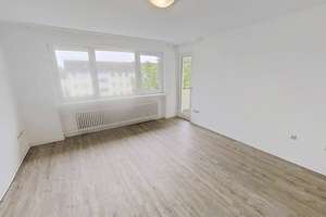 Große 3-Zimmer-Wohnung mit BALKON und viel Komfort in Paderborn-Sennelager