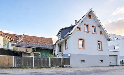 charmantes Bauernhaus mit Scheune