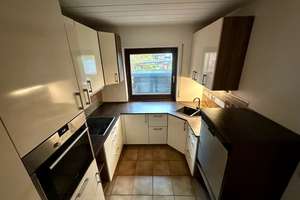 Wohnen mit Weitblick: neue Bäder, Garten, Kamin, PV und Garage – Heuweg 14, 90530 Wendelstein – Vorschaubild 6