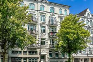 Kiel - Ravensberg - vermietete 4-Zimmer-ETW mit zwei Balkonen zwischen Universität und Schreventeich