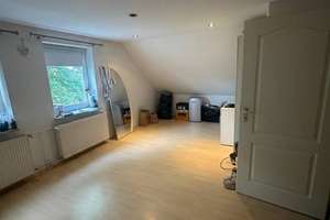 Lebendiger Freiraum: Saniertes 3-Zimmer-Apartment in Pinneberg – 25421 Pinneberg – Vorschaubild 2