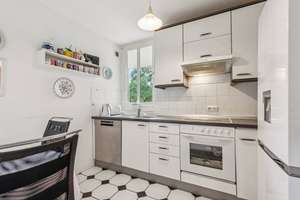 Ein Zuhause zum Ankommen – lichtdurchflutet, großzügig und wertbeständig – 53125 Brüser Berg, Bonn – Vorschaubild 3