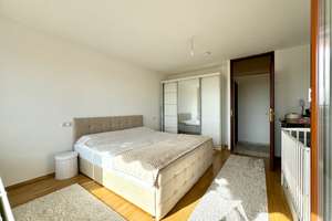 HELLE GERÄUMIGE 3 ZKB MIT HERRLICHEM WEITBLICK ÜBER AUGSBURG! ZUM SELBSTBEZUG ODER ZUR KAPITALANLAGE – Die vollständige Adresse der Immobilie erhältst du vom Anbieter., 86167 Lechhausen-Ost, Augsburg – Vorschaubild 14