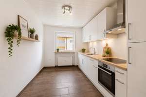 Modernisierte 4-Zimmer-Wohnung mit Balkon und Garage in Herzogenaurach – Die vollständige Adresse der Immobilie erhältst du vom Anbieter., 91074 Herzogenaurach – Vorschaubild 3