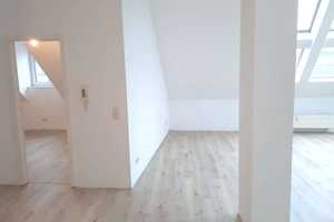 frisch renovierte Dachgeschosswohnung im Herzen von Erfurt – Röntgenstr. 1, 99085 Erfurt – Vorschaubild 6