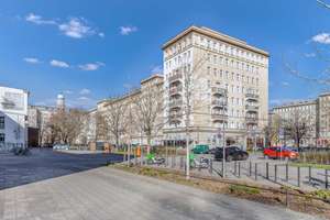 Stalinbau-Ensemble: praktische und helle 2-Zimmer-Wohnung direkt auf der Frankfurter Allee – Die vollständige Adresse der Immobilie erhältst du vom Anbieter., 10247 Friedrichshain, Berlin – Vorschaubild 9