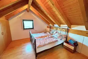 Gepflegtes 3 Familienhaus mit Werkstatt, Büro und Ausstellungsfläche in Wildberg/Effringen – Calw (Kreis) – Vorschaubild 15