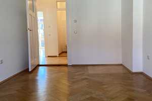 Wunderschöne 2-Zimmer Altbauwohnung mit Balkon und Wohnküche – München – Vorschaubild 3