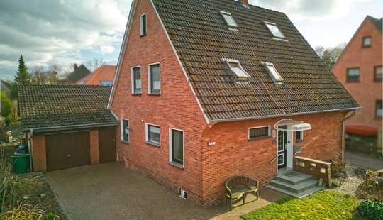 Bild von Einfamilienhaus in Eversten , Potenzial für Sanierung oder Neubau mit GFZ 0,8, 4 Wohneinheiten
