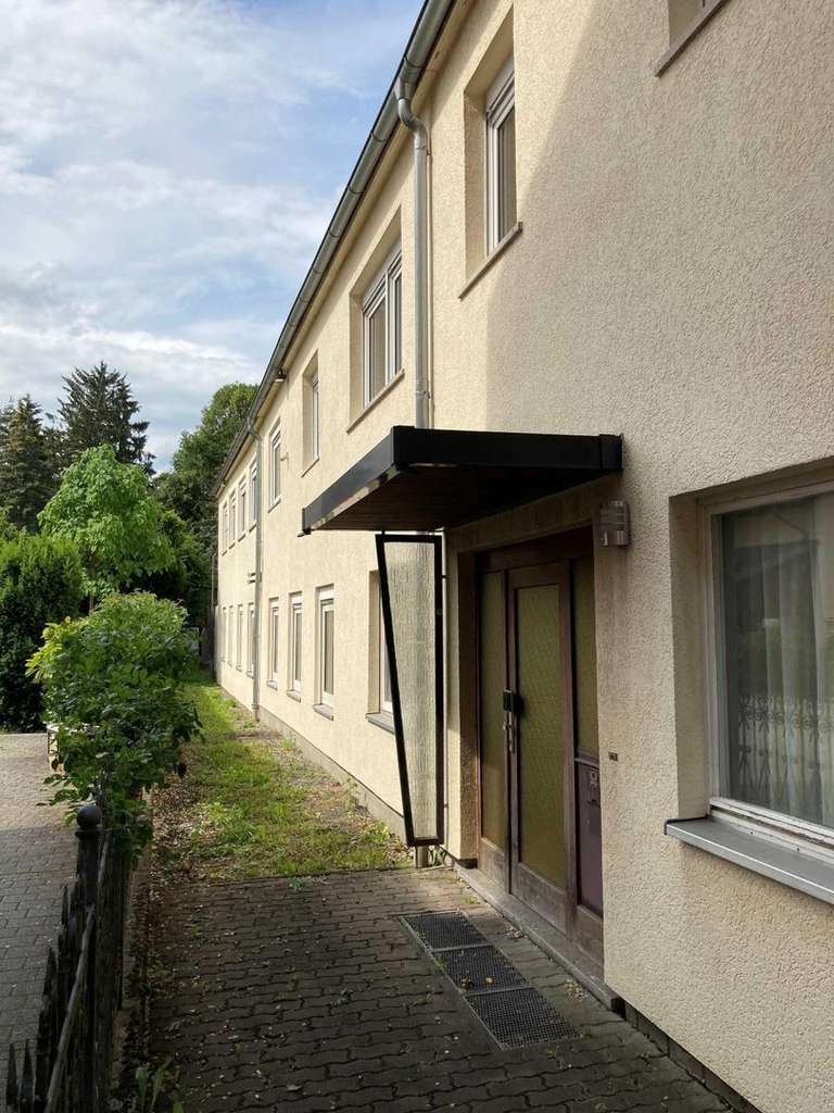 Großzügige Gewerbefläche für Praxis, Büro, Handel oder Wohnen + eine Eigentumswohnung (ohne Makler)