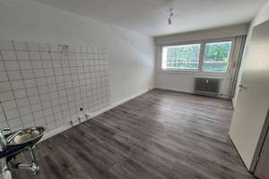 Große Wohnung in Karlsruhe - Waldstadt – Die vollständige Adresse der Immobilie erhältst du vom Anbieter., 76139 Waldstadt, Karlsruhe – Vorschaubild 4