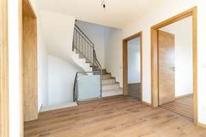 Erstbezug ins neue Haus - NEUBAU - Energieeffizienz A+ - Aichach-Klingen !!! – Die vollständige Adresse der Immobilie erhältst du vom Anbieter., 86551 Aichach – Vorschaubild 6