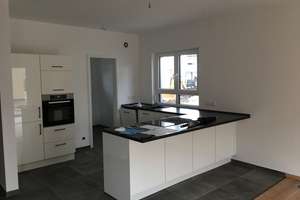 Doppelhaushälfte mit gehobener Ausstattung in Rheinmünster zu vermieten, 140 qm – Ringstraße 23 e, 77836 Rheinmünster – Vorschaubild 1