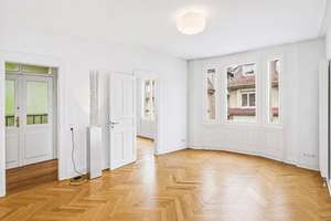 S-West: Stilvoller Altbau mit Stuck, Fischgrätparkett und sonnigem Westbalkon! – Die vollständige Adresse der Immobilie erhältst du vom Anbieter., 70176 Rosenberg, Stuttgart – Vorschaubild 4