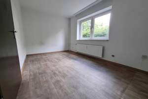 Renovierungsbedürftige 4 Zimmerwohnung in Limmer für 4 Personen – Zimmermannstraße 5, 30453 Limmer, Hannover – Vorschaubild 8