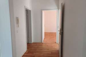 Wir freuen uns auf neue Sie - 1. OG rechts – Schillerstr. 32, 6217 Merseburg – Vorschaubild 6
