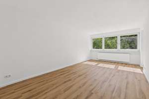 Kernsanierte 3-Zimmer-Wohnung mit Loggia in grüner Lage – 81477 Solln, München – Vorschaubild 8